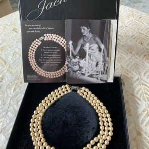 Jackie Kennedy’s Vintage necklace
